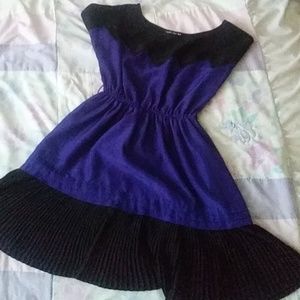 Zig zag round collared dress
